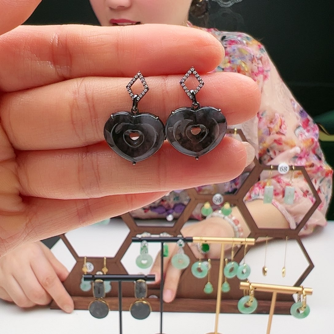 翡翠耳饰18K金镶嵌天然翡翠耳饰18k金镶嵌