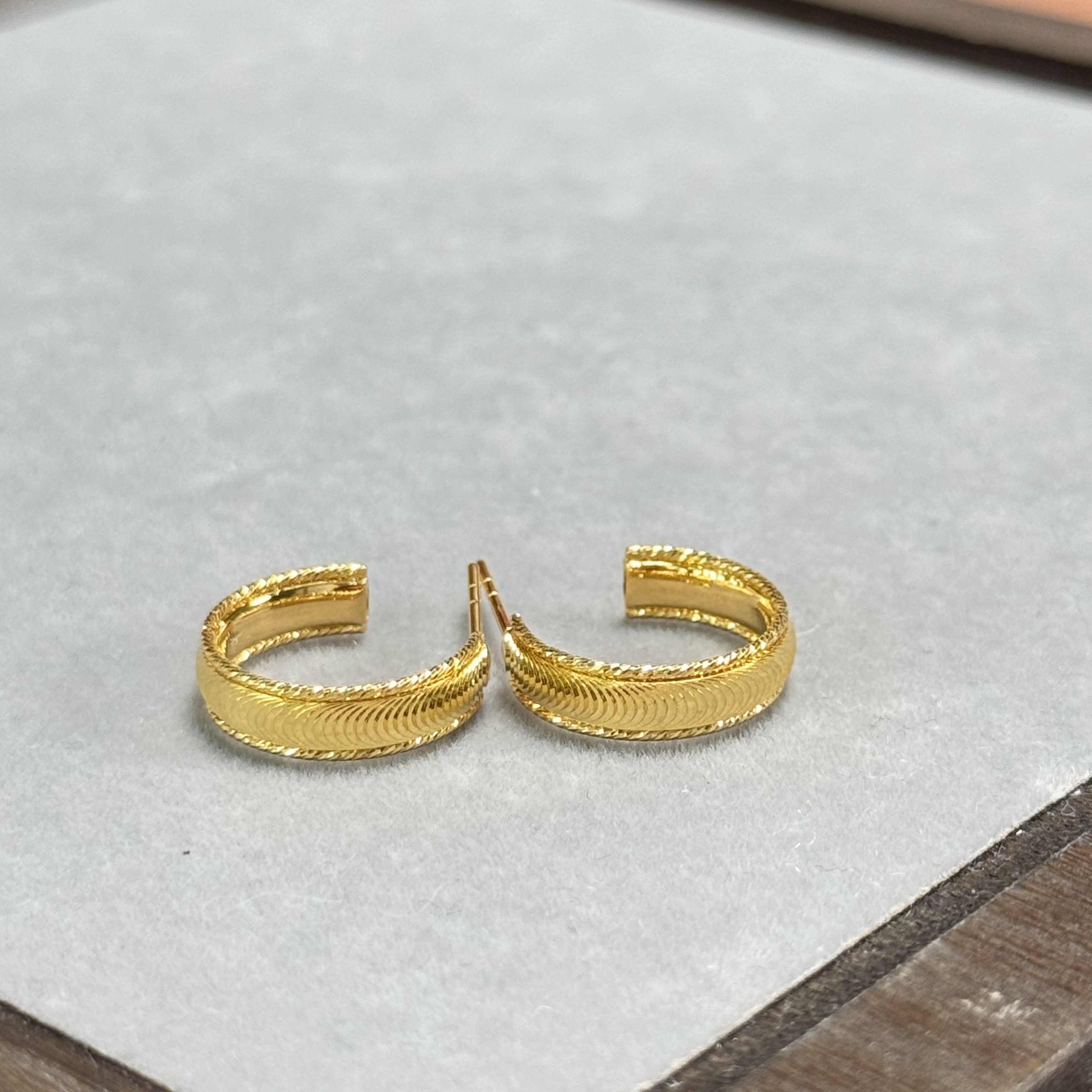 E【半圈猫眼耳针】-足金999精工5耳饰