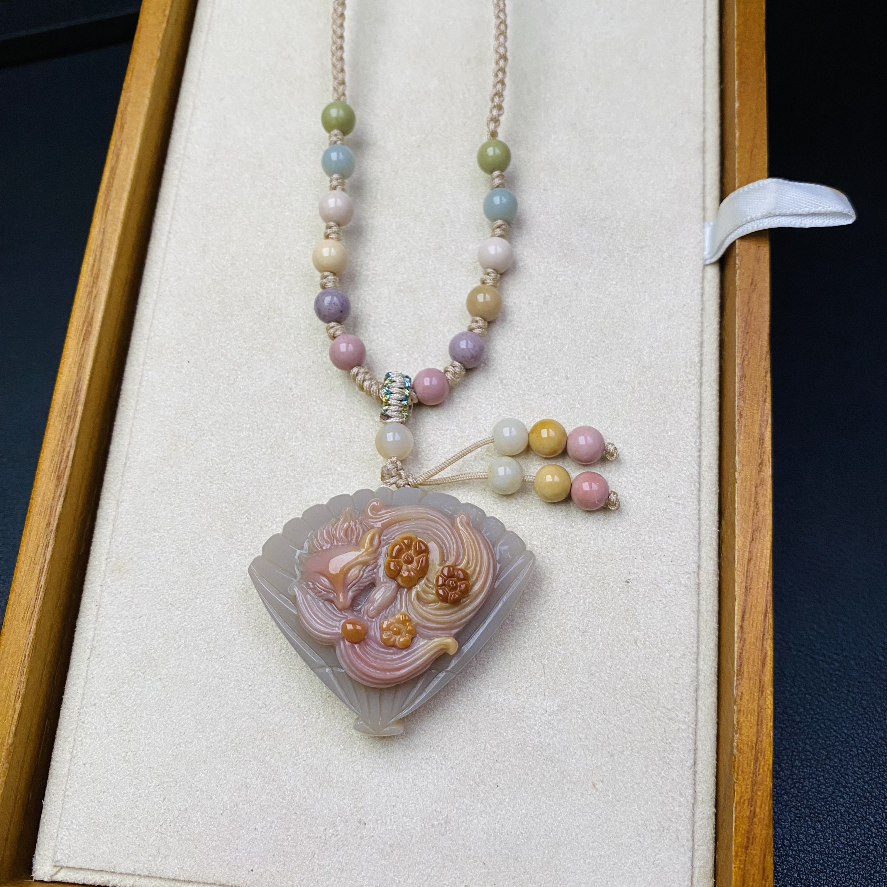 纯天然阿拉善玛瑙戈壁玉狐狐吊坠挂件大气美观质感精工男女