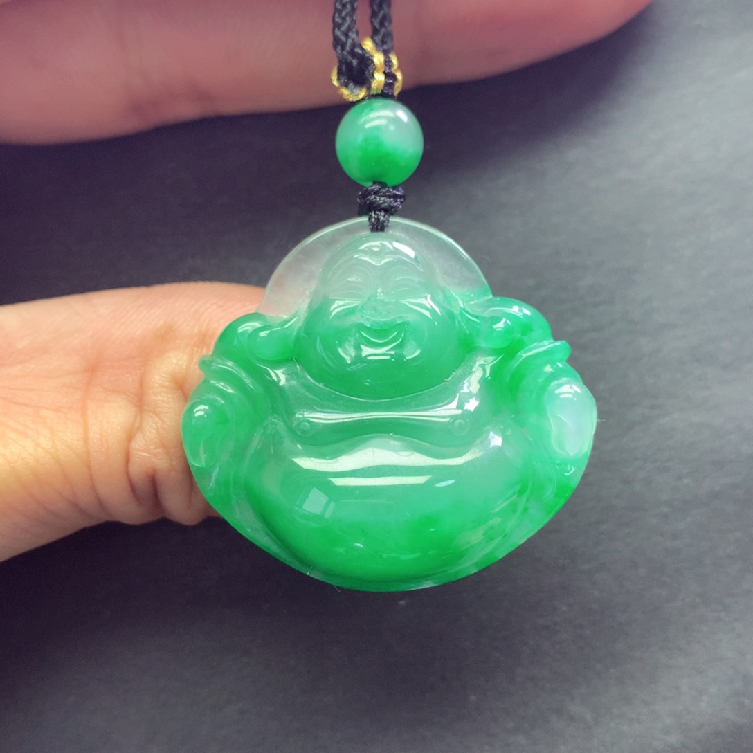 石英质玉未镶嵌颈饰