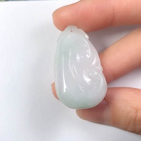 翡翠未镶嵌颈饰缅甸A货，每天下午1点半开播