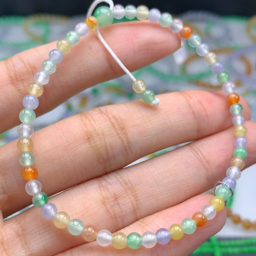 未镶嵌翡翠手链卡