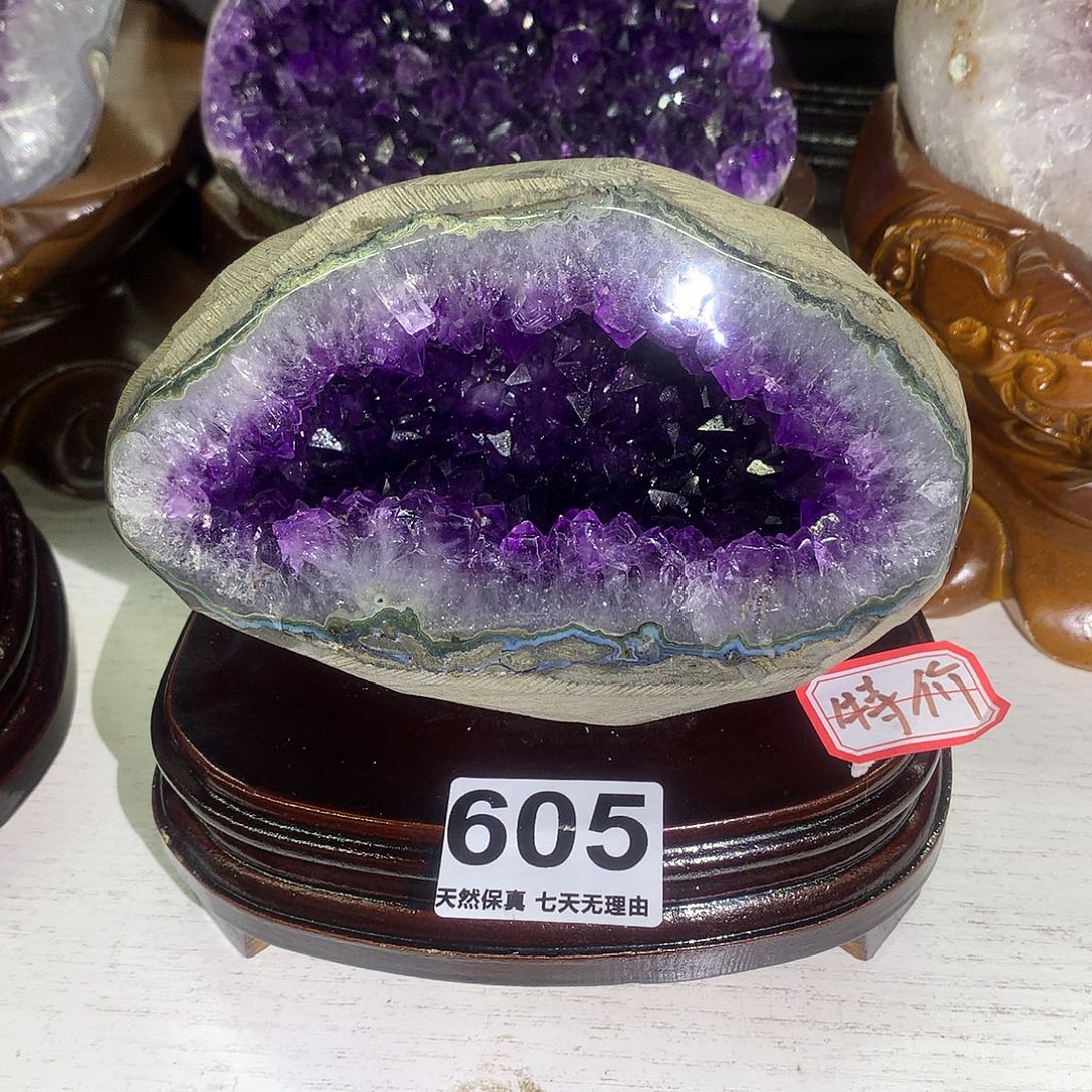 未镶嵌水晶摆件11