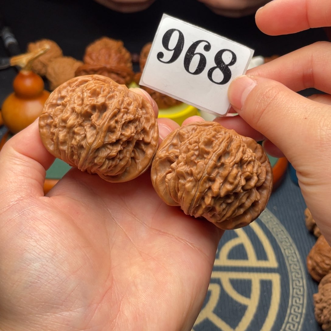 文玩核桃吊坠49四座楼968号