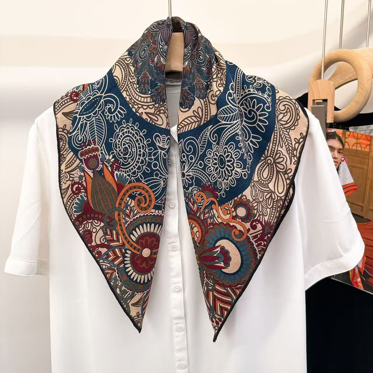 丝纡----繁花秋放  双面色丝毛围巾披肩65cm