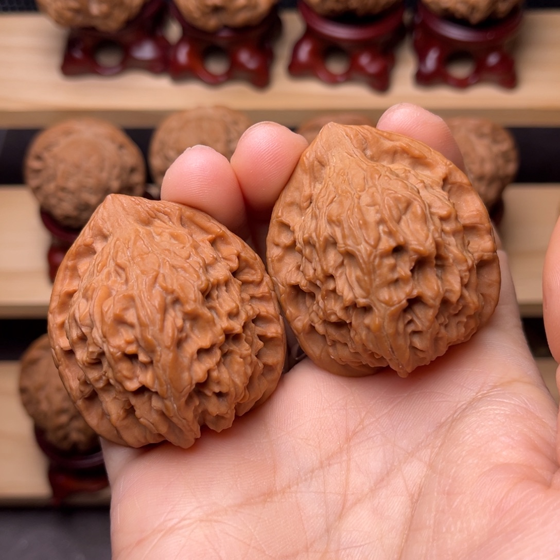 吊坠文玩核桃红狮子