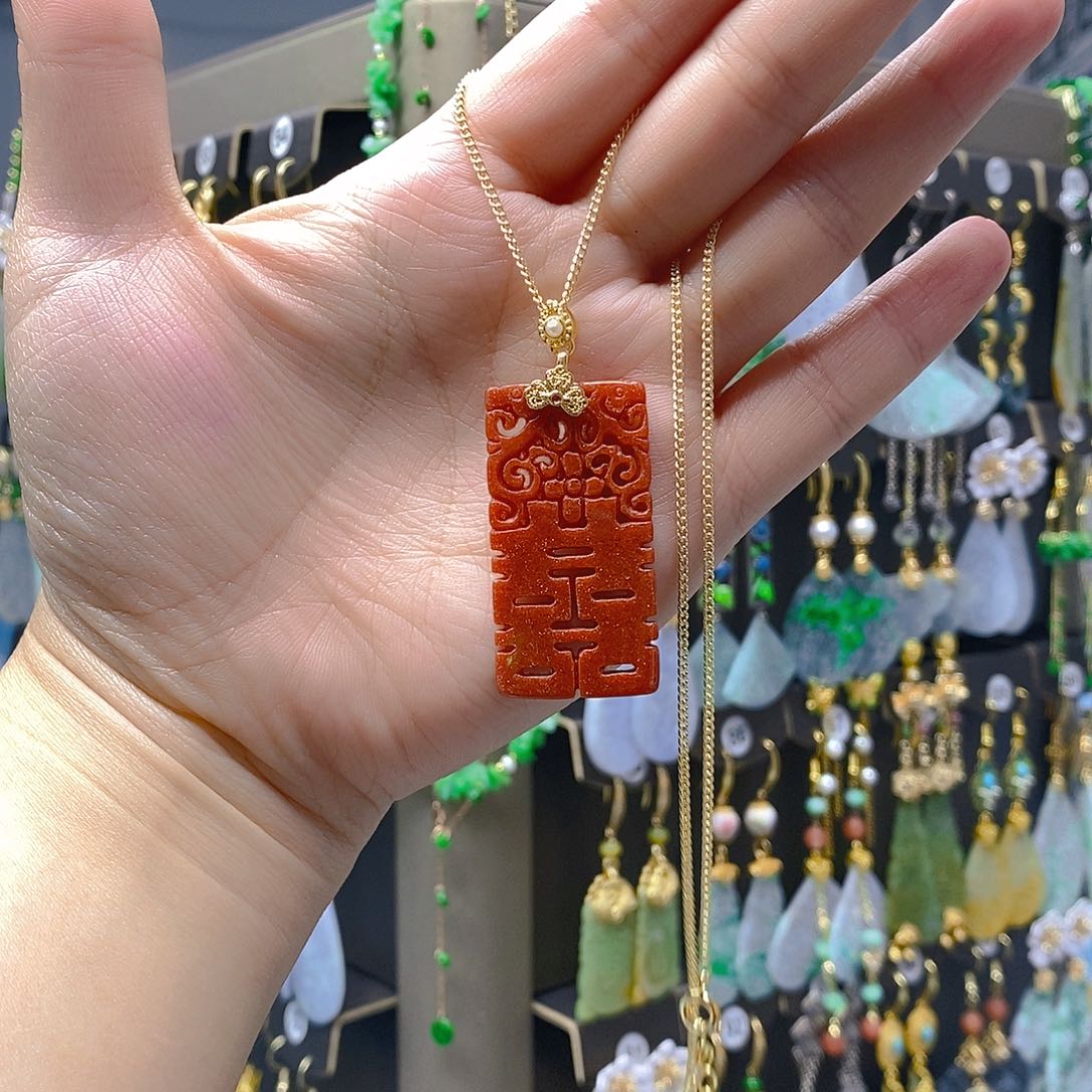 未镶嵌翡翠耳饰翡翠