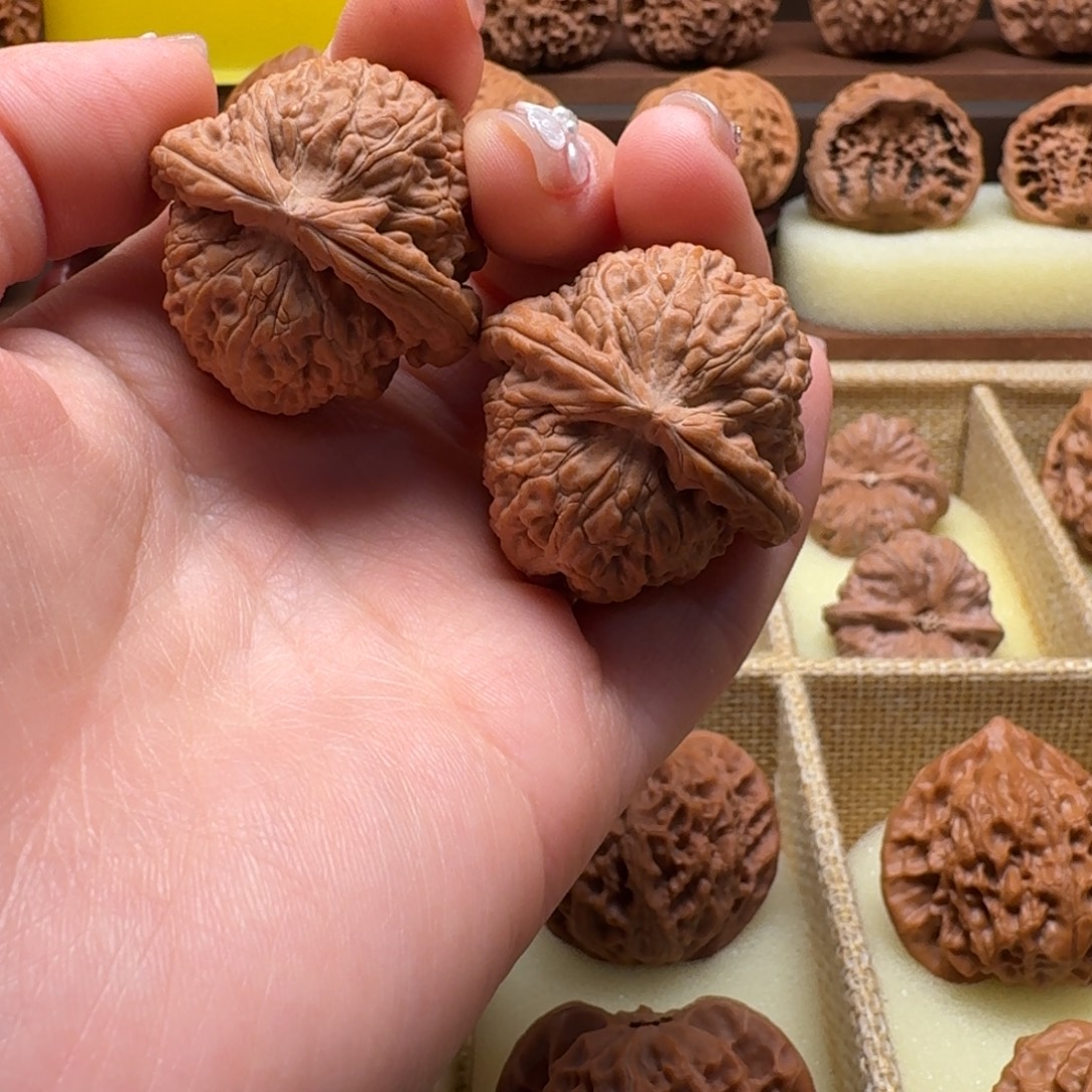 吊坠文玩核桃35全品球白