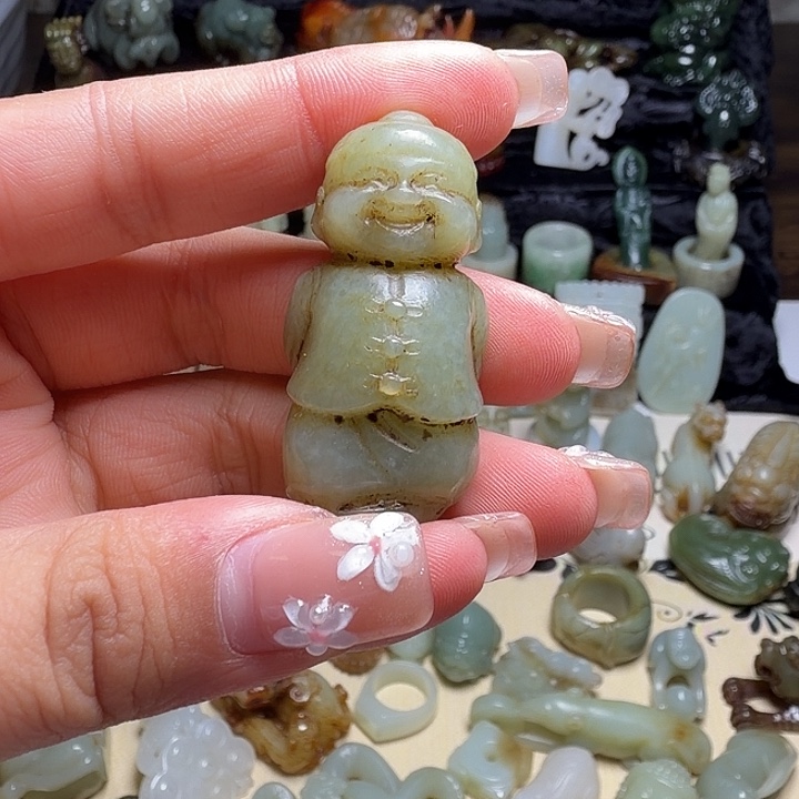 和田玉（糖玉）未镶嵌颈饰