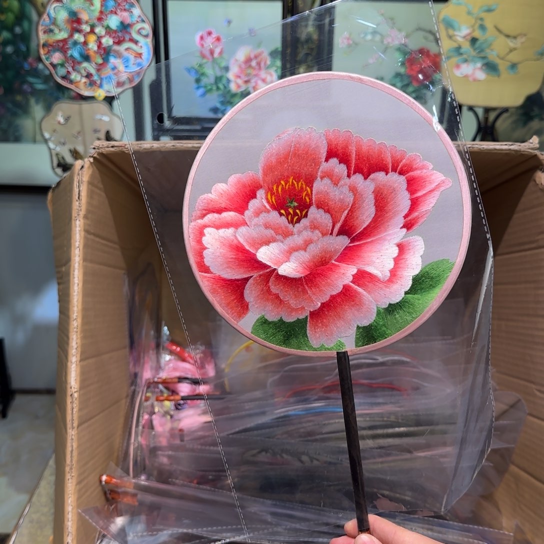 刺绣刺绣工艺精湛