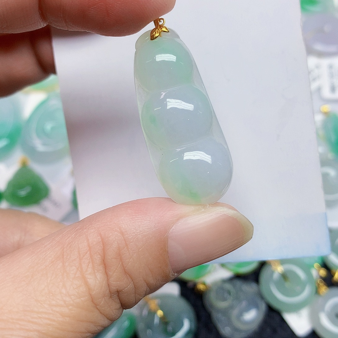 翡翠18K金镶嵌颈饰3455777