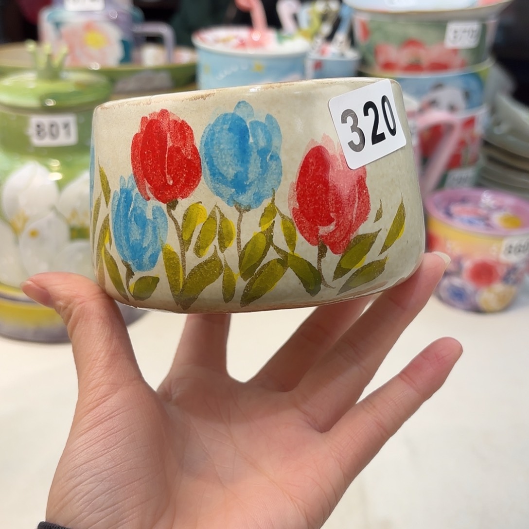 瓷片兔兔好可爱呀打