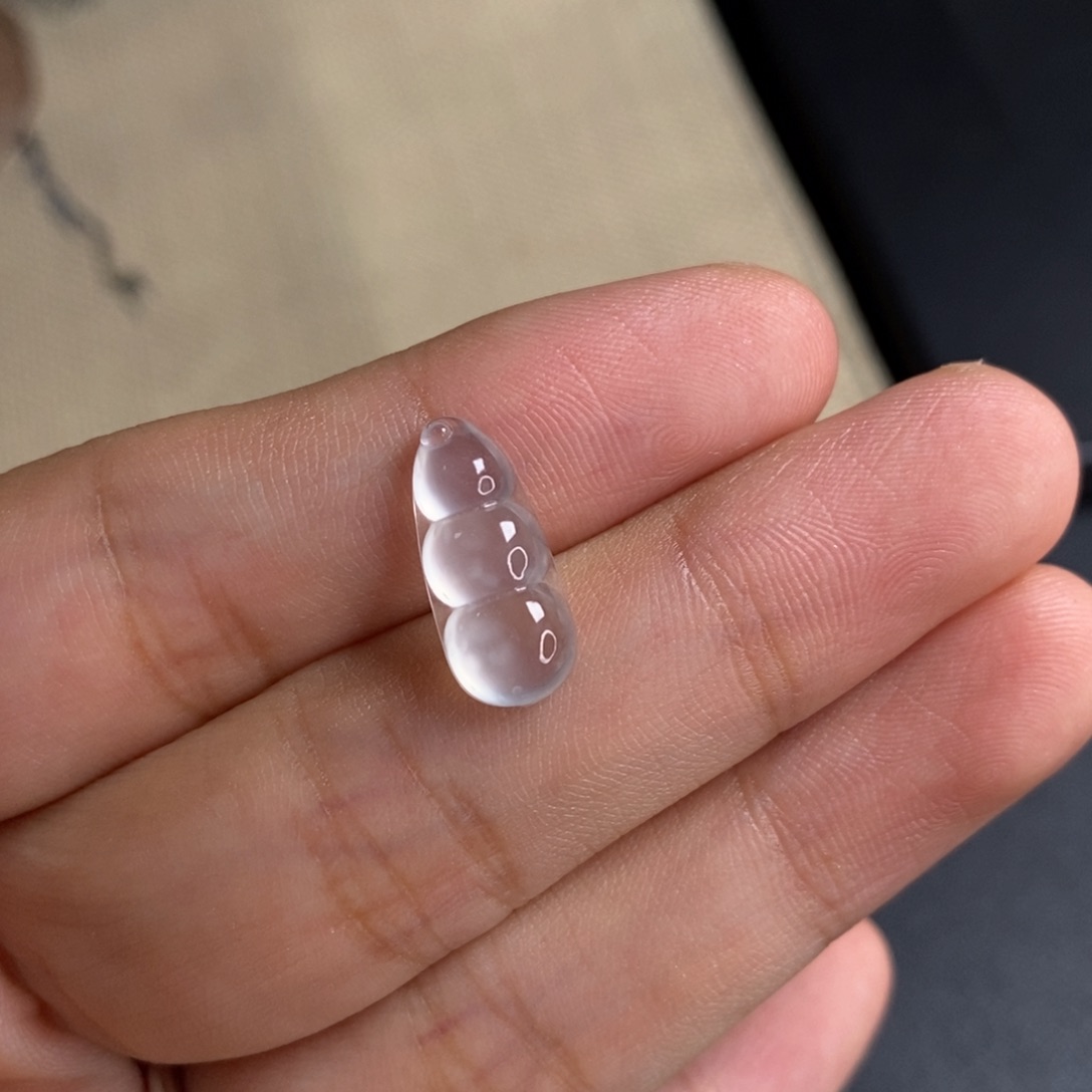 颈饰未镶嵌翡翠豆子