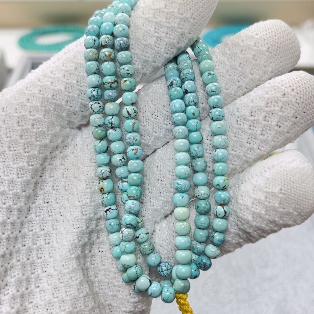 绿松石绿松石未镶嵌