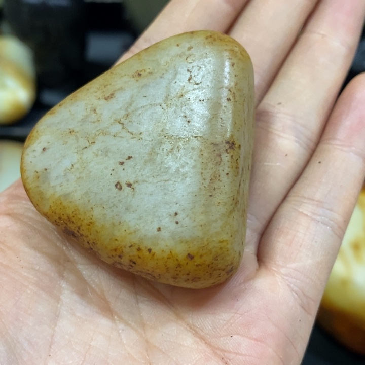 未镶嵌和田玉（糖玉）挂件