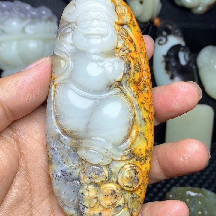 颈饰未镶嵌和田玉