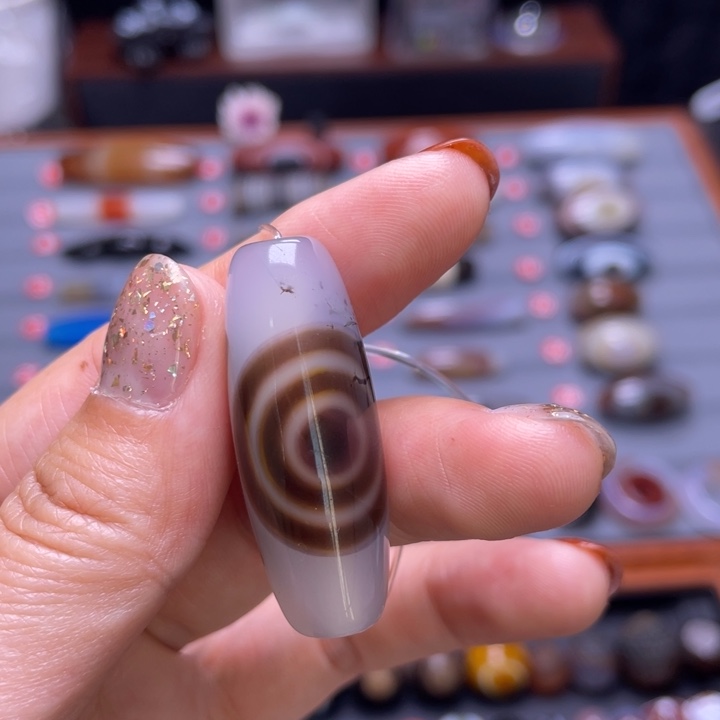 玛瑙/玉髓颈饰未镶嵌火*