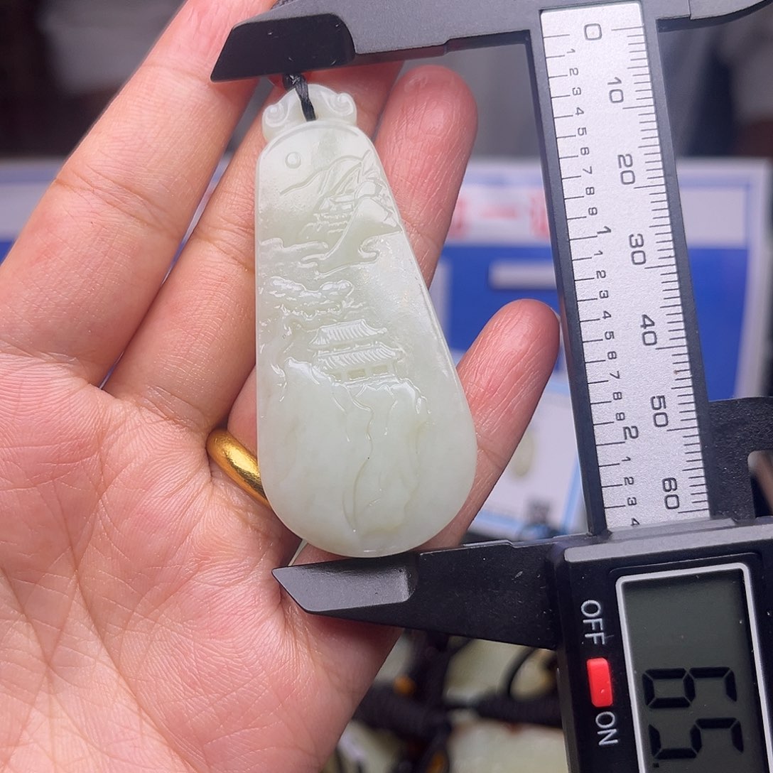 和田玉未镶嵌颈饰