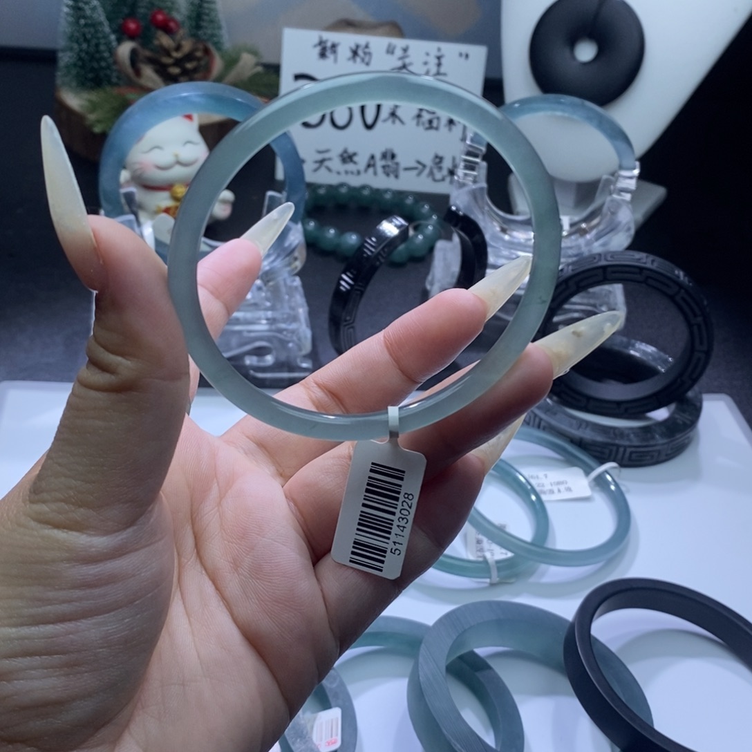 定制翡翠未镶嵌福利款成品买断冰晴蓝