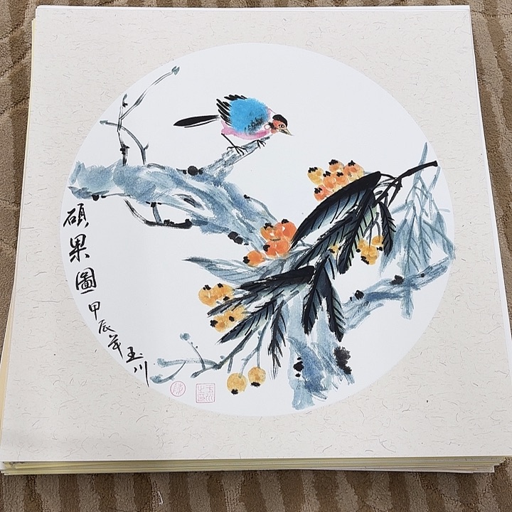 国画花鸟的翅膀是由两只鸟组成