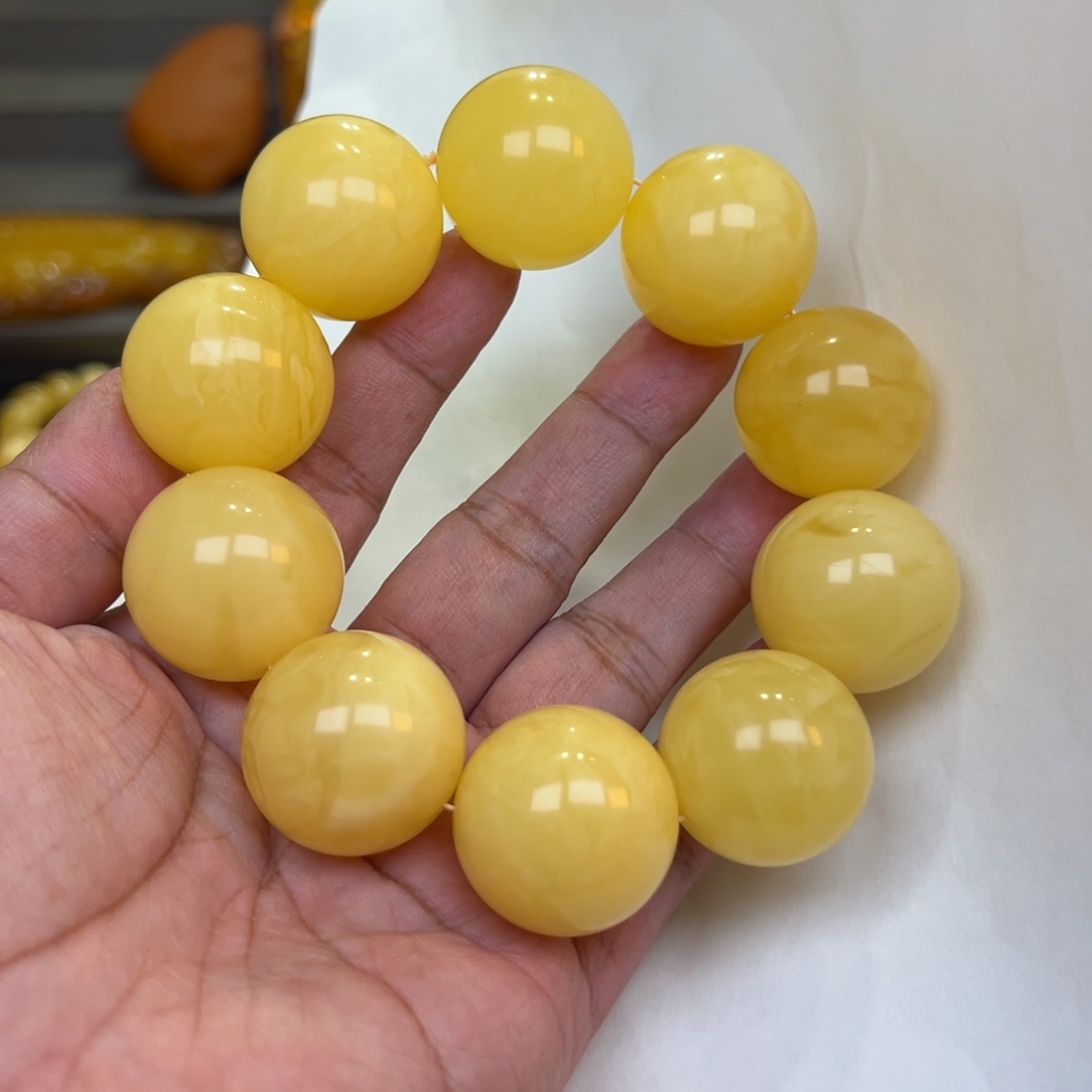 蜜蜡未镶嵌珠宝奇石27加117.6克