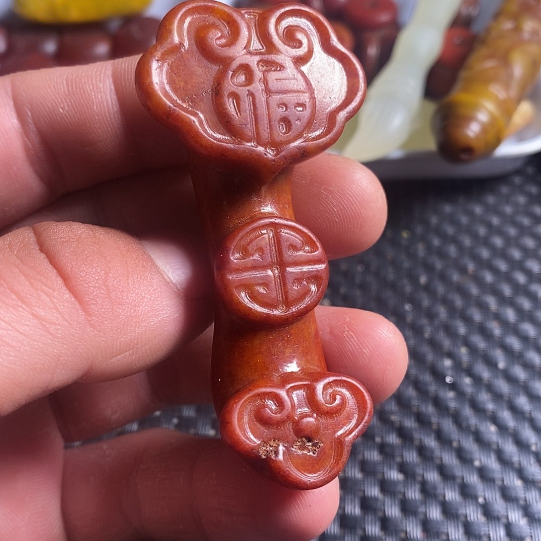 岫玉未镶嵌珠宝奇石