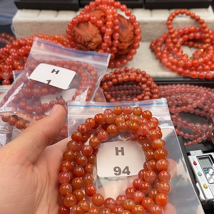 南红玛瑙未镶嵌多样性发货默认微瑕称重8mm