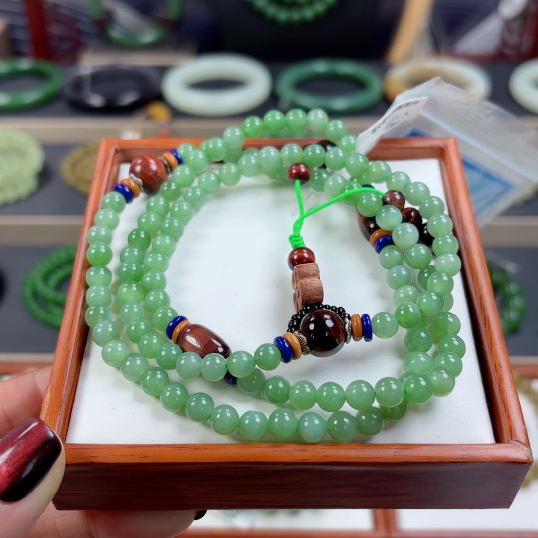 和田玉手链有瑕未镶嵌