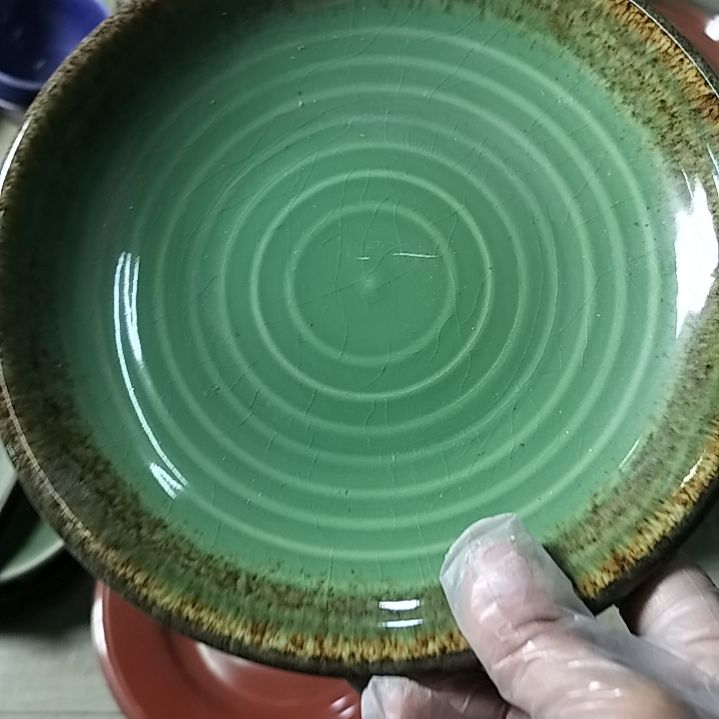 盘瓷片陶瓷杯盘壶碗都有