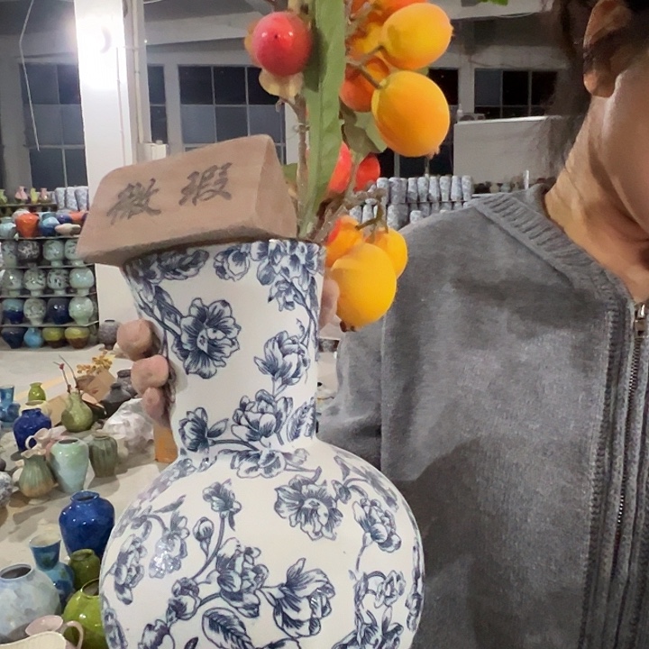景德镇陶瓷花瓶微瑕