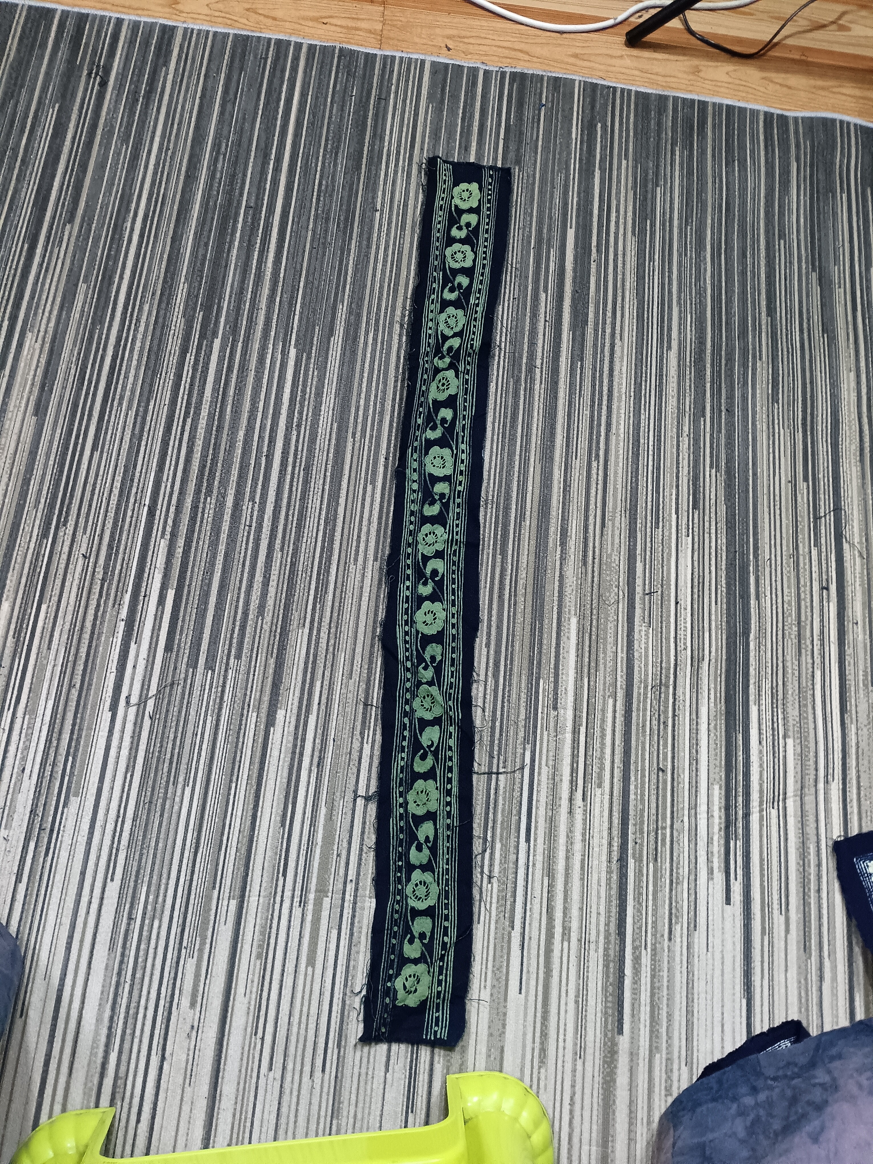 手工小蜡刀花边蜡染条