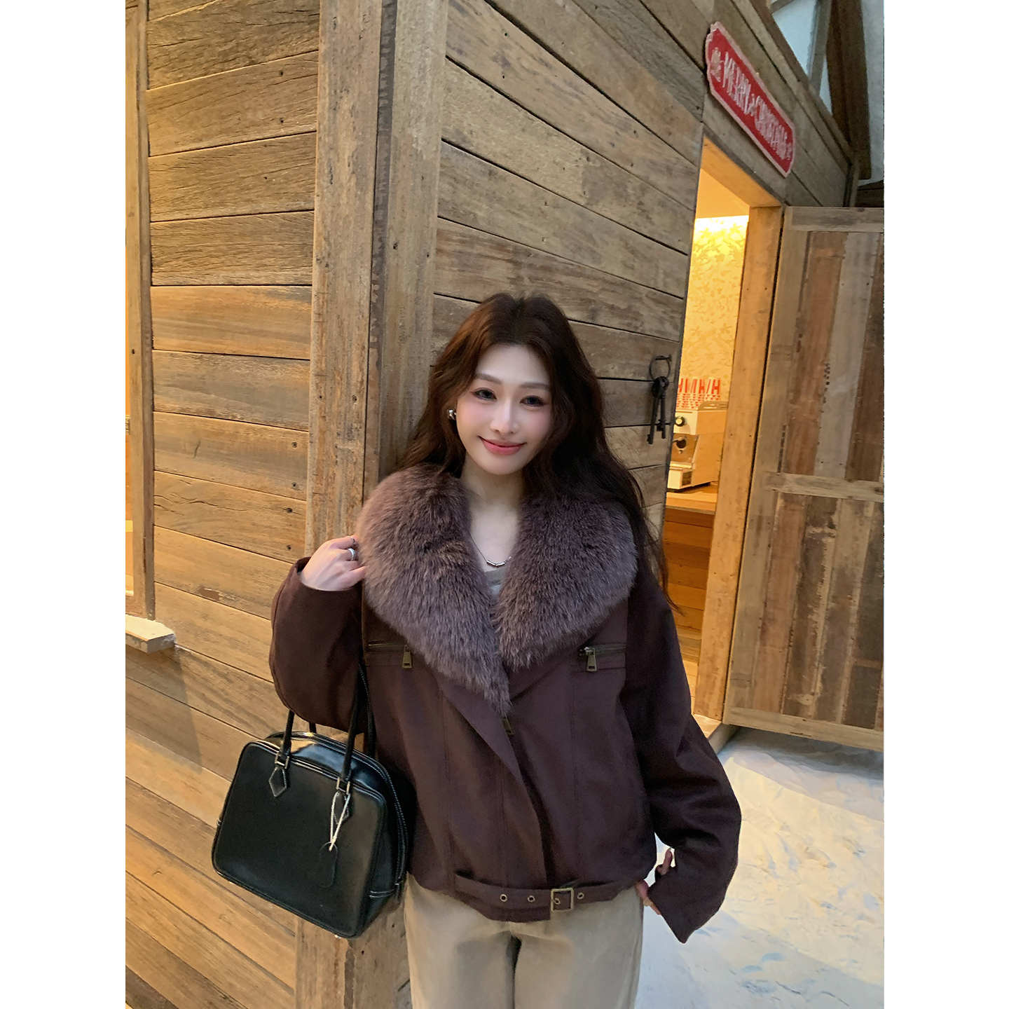 狐狸毛领皮草外套女短款2025秋冬新款麂皮绒鹅绒内胆年轻款374