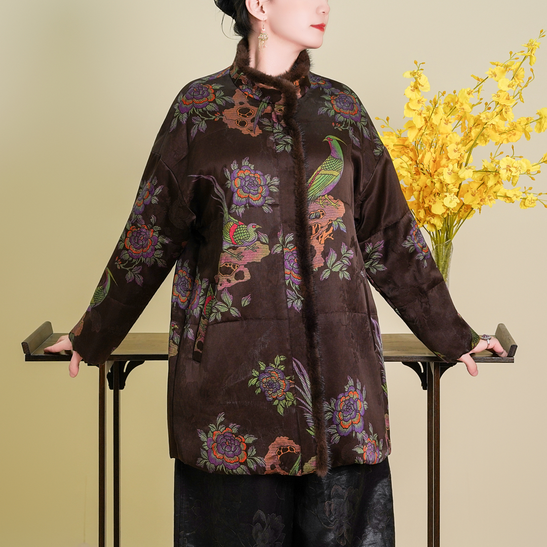 【翠鸟】2025新款香云纱中式秋冬厚款休闲时尚水貂毛驼绒服