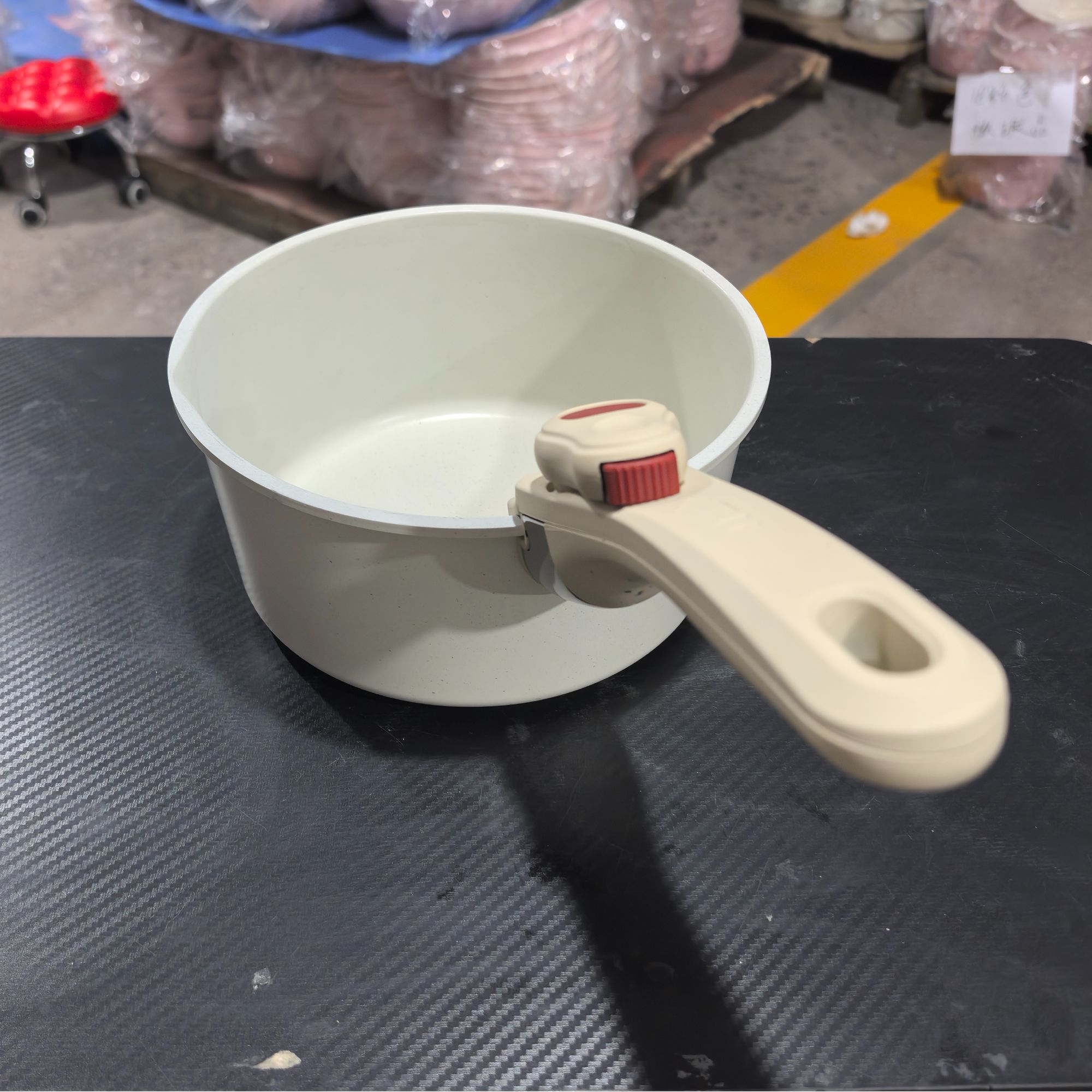 白色20cm奶锅胚能当锅用也能当碗用家用万能锅【注意微瑕亏米处理】