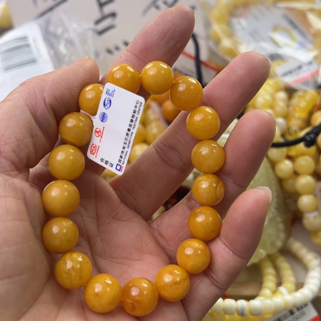 琥珀珠宝奇石未镶嵌