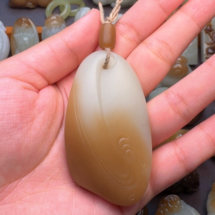 定制和田玉自**彩风起水起