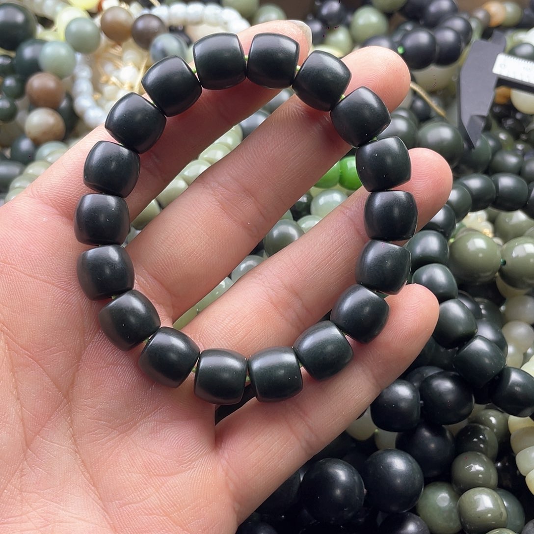 和田玉手串未镶嵌