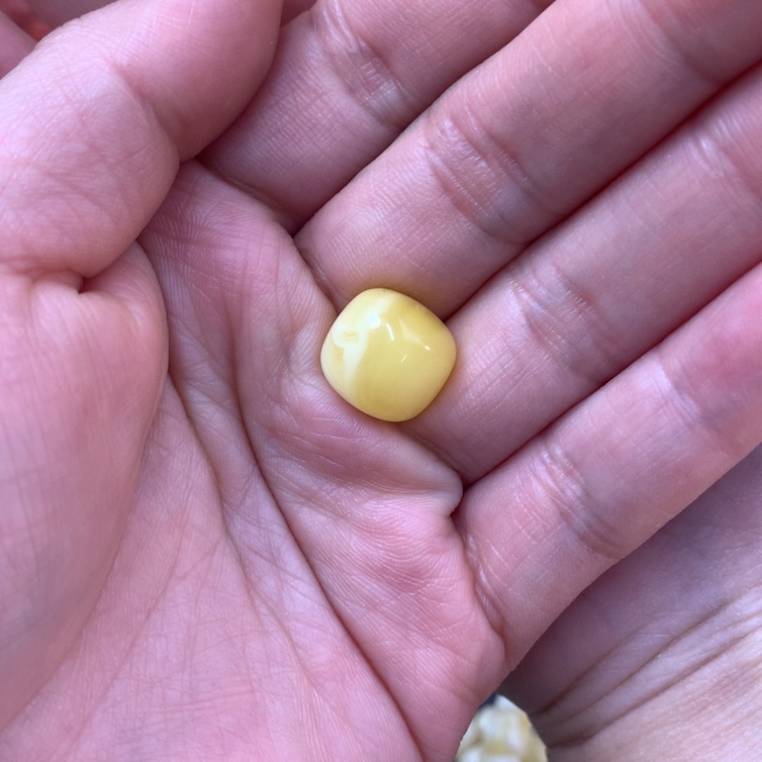 琥珀裸石未镶嵌C**K蜜蜡