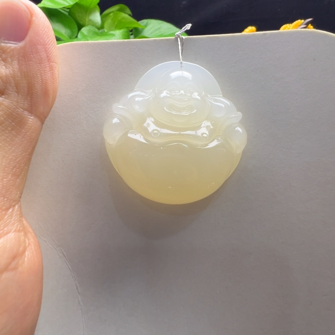 石英质玉（黄龙玉）未镶嵌颈饰