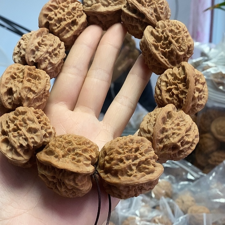 文玩核桃把件38野牛手持