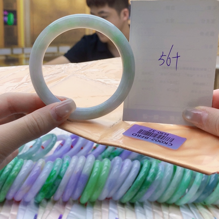 翡翠手镯未镶嵌bjj