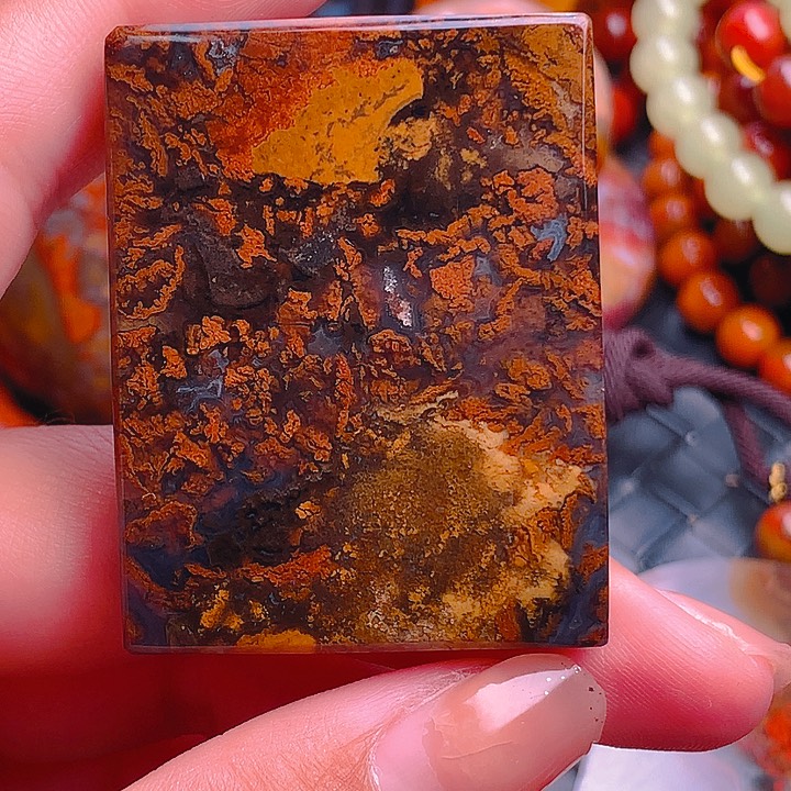 玛瑙/玉髓颈饰未镶嵌金*