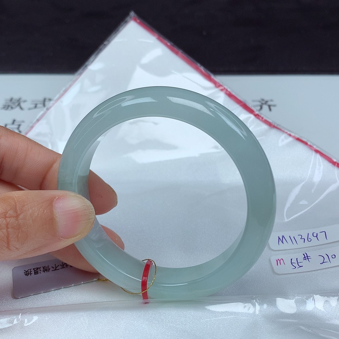 翡翠手镯未镶嵌55圈3697