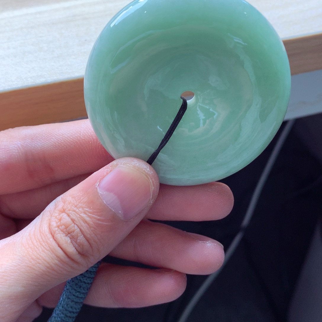 翡翠颈饰未镶嵌吊坠