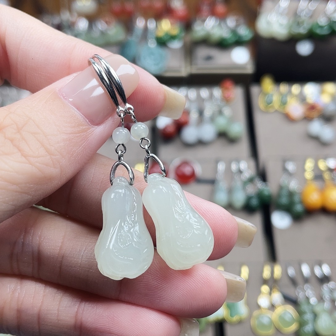 和田玉银S925镶嵌耳饰白菜