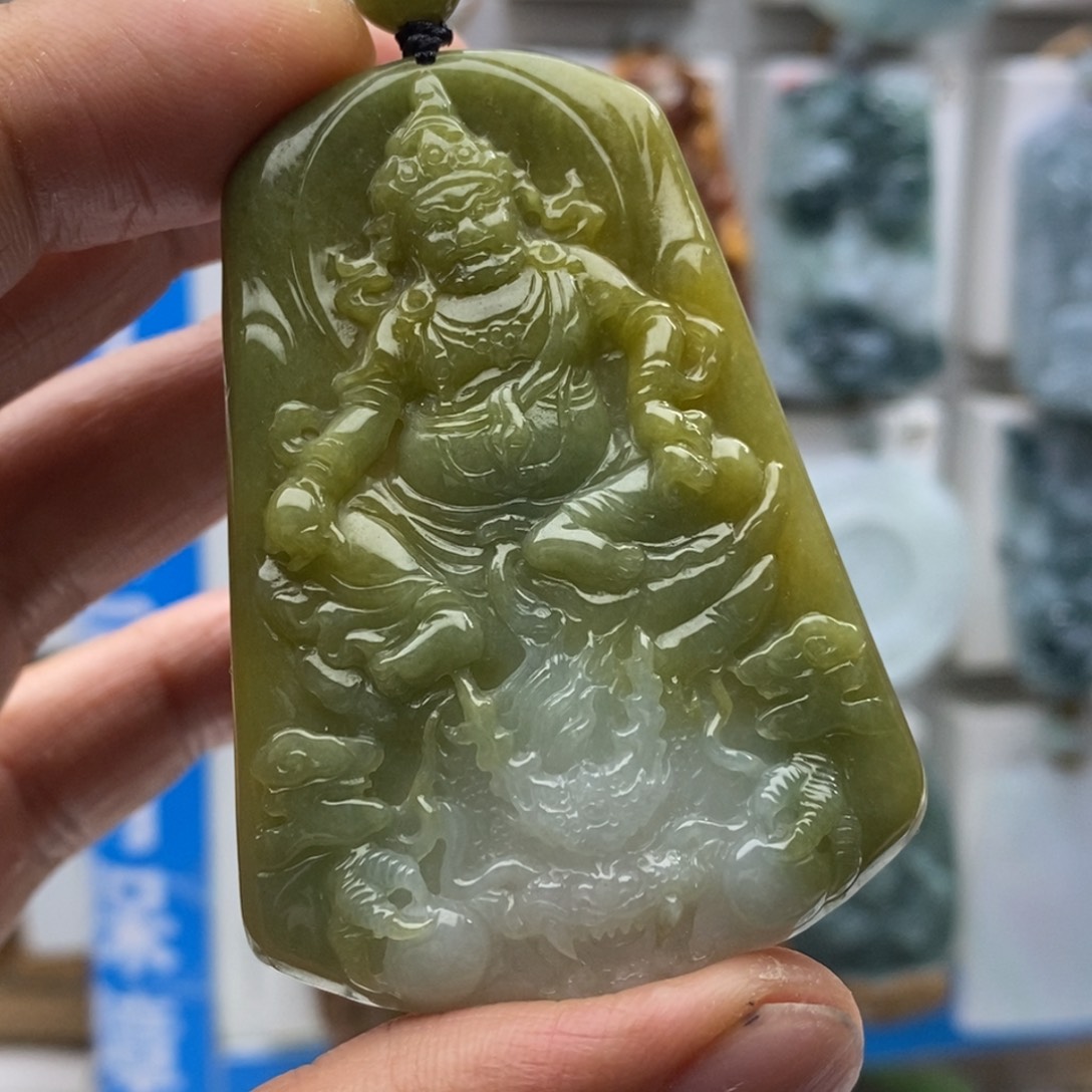 翡翠颈饰未镶嵌财哥