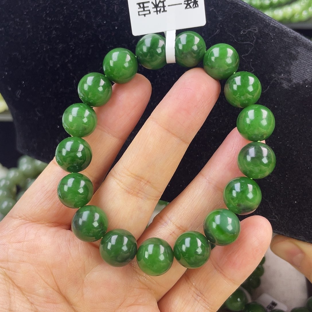 和田玉（碧玉）未镶嵌手链