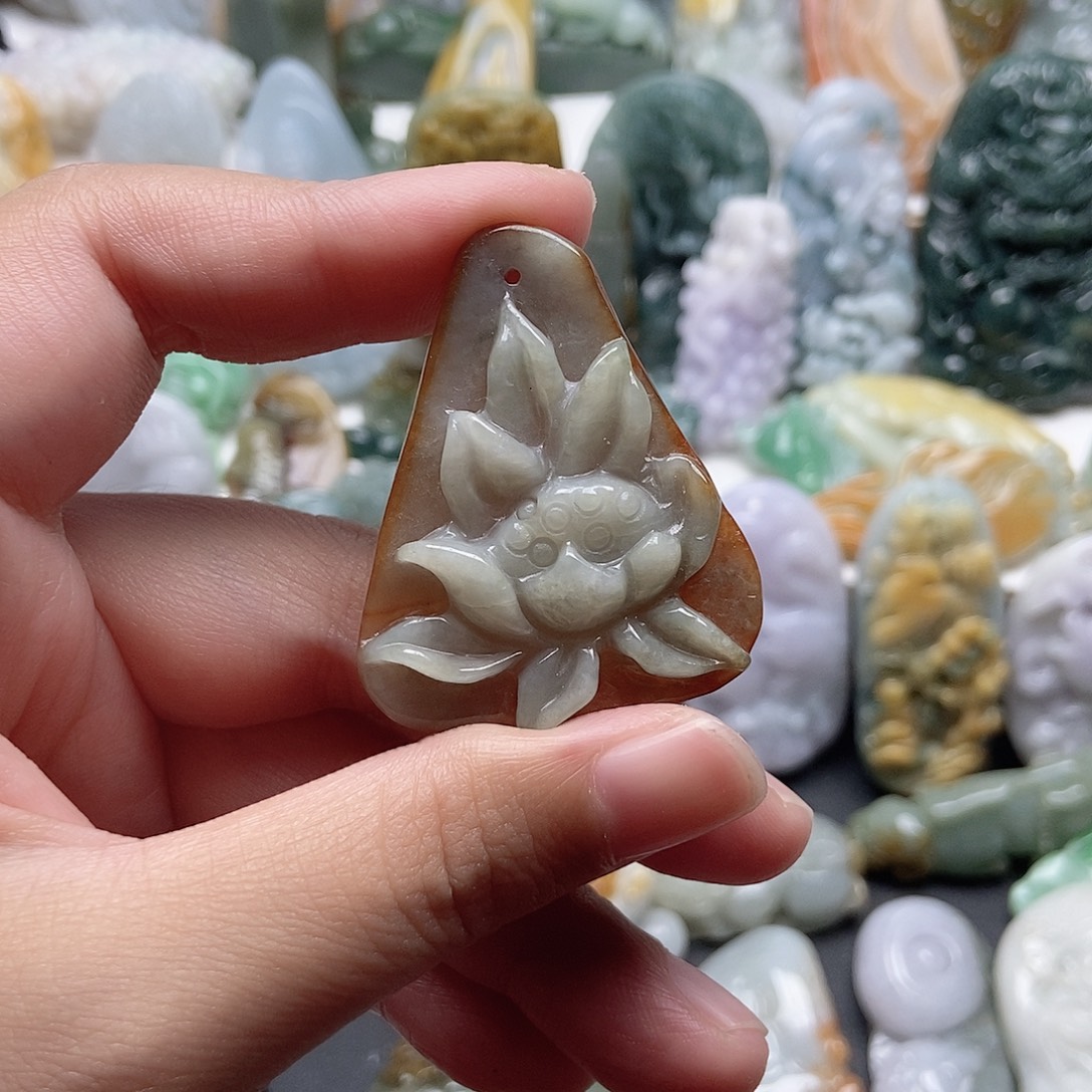 翡翠未镶嵌颈饰翡翠