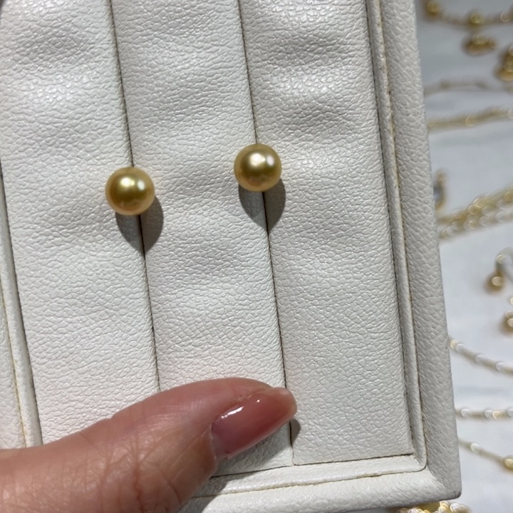 海水珍珠耳饰18K金镶嵌
