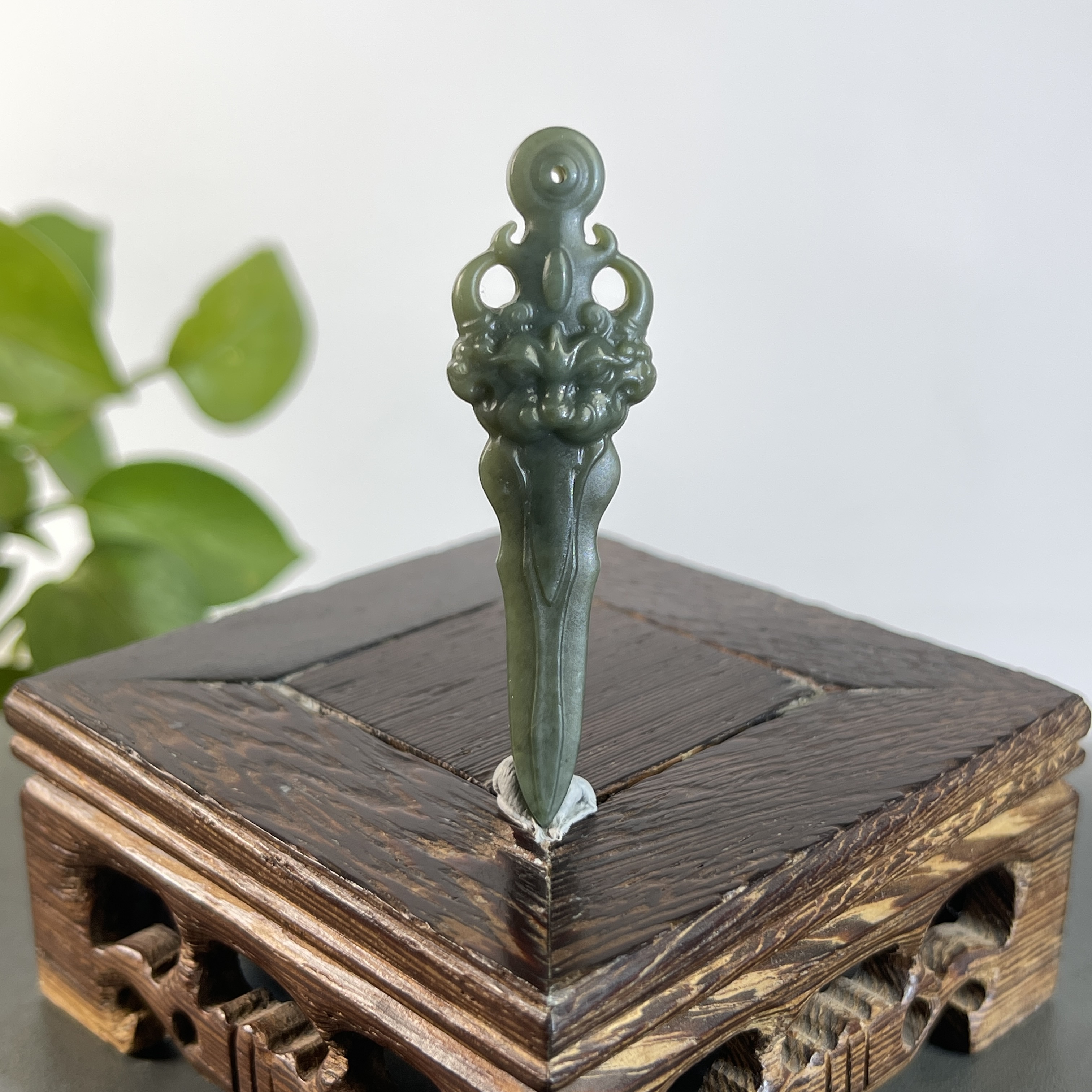 JYA01-03   和田玉-降魔剑